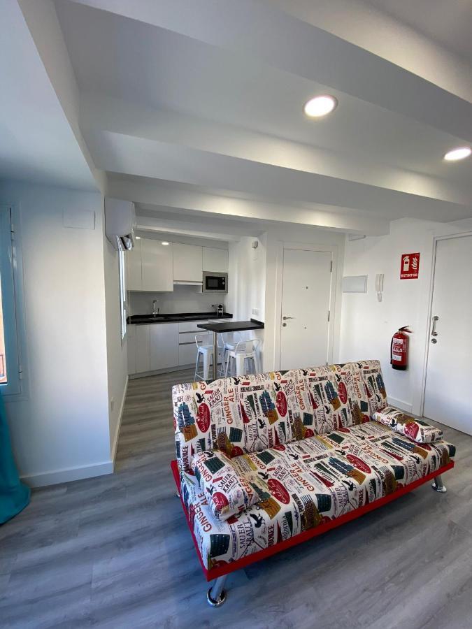 Apartamentos San Martin Plasencia Exteriör bild