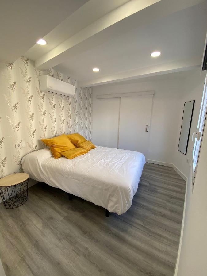 Apartamentos San Martin Plasencia Exteriör bild